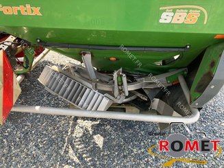 Distributeur d'engrais Amazone ZAM1200 - 4