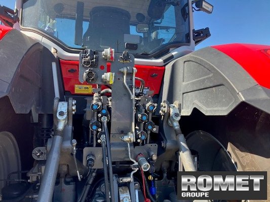 Tracteur agricole Massey Ferguson 8S-245 D7 EX