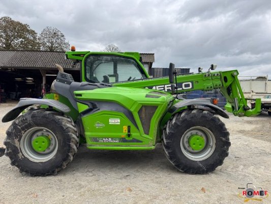 Chariot élévateur télescopique Merlo MF44-9-CS