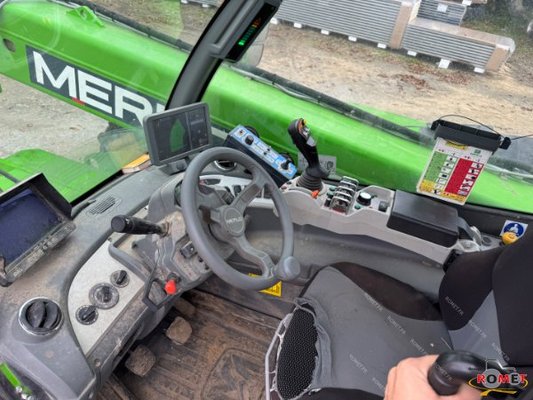 Chariot élévateur télescopique Merlo MF44-9-CS