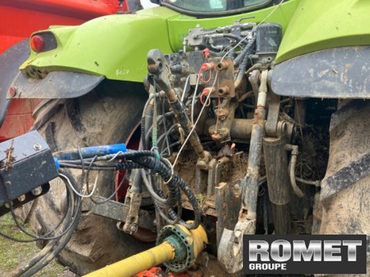 Tracteur agricole Claas AXION 800