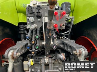 Tracteur agricole Claas AXION 800 - 9
