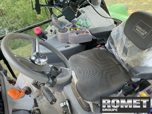 Tracteur agricole Deutz-Fahr 6135C TTV