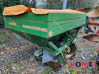 Distributeur d'engrais Amazone ZAM-2000 - 1