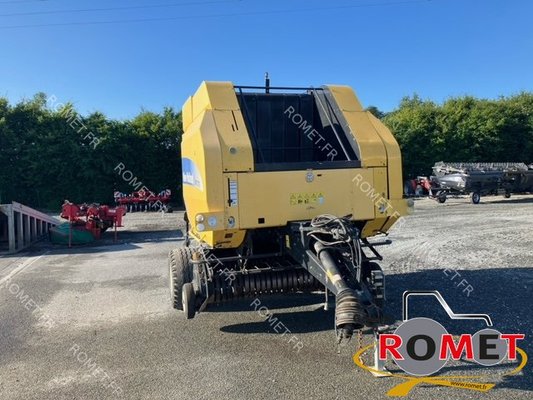 Presse à balles rondes - BR7070