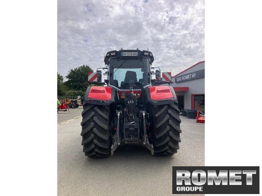 Tracteur agricole Massey Ferguson 8S-205 DV EX