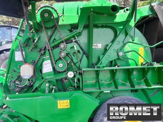 Presse à balles rondes John Deere 960 ISOBUS