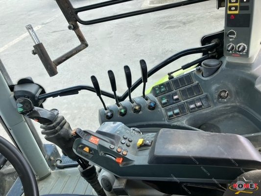Tracteur agricole Claas ARION620