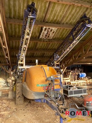 Pulvérisateur traîné Caruelle OLYMPIA320S