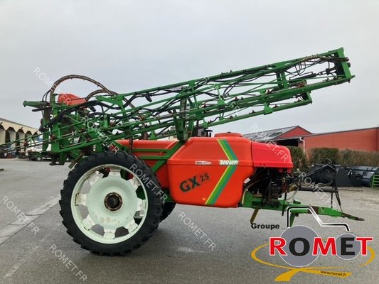 Pulvérisateur traîné Seguip SU25