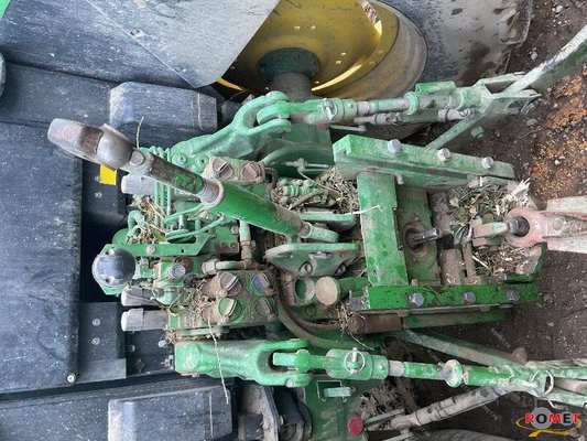 Tracteur agricole John Deere 6115M