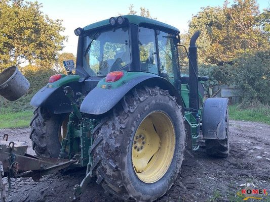Tracteur agricole John Deere 6115M