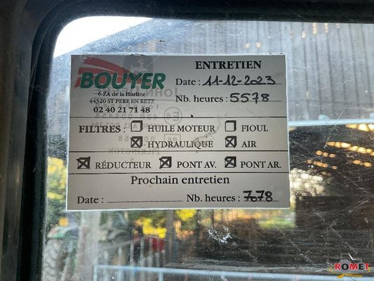 Tracteur agricole John Deere 6115M