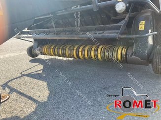 Presse à balles carrées New Holland BB950 A - 2
