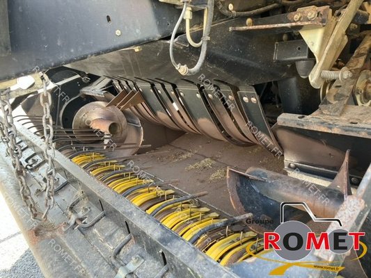Presse à balles carrées New Holland BB950 A