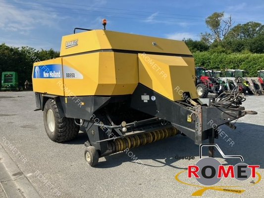 Presse à balles carrées New Holland BB950 A