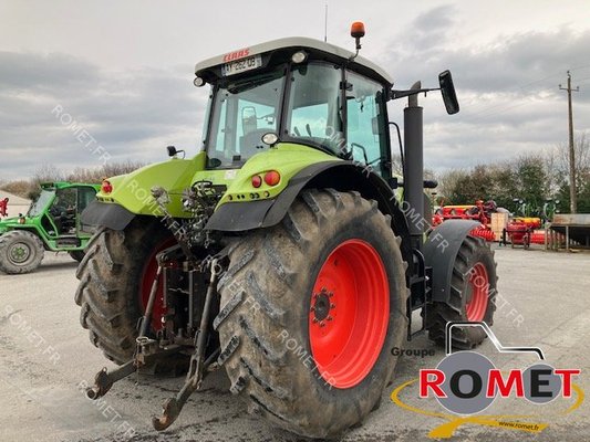 Tracteur agricole Claas AXION 810