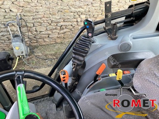 Tracteur agricole Deutz-Fahr AGROFARM 420