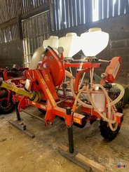 Planteuse de pommes de terre Kubota VP1250 - 1