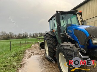 Tracteur agricole Valtra A 93 - 1