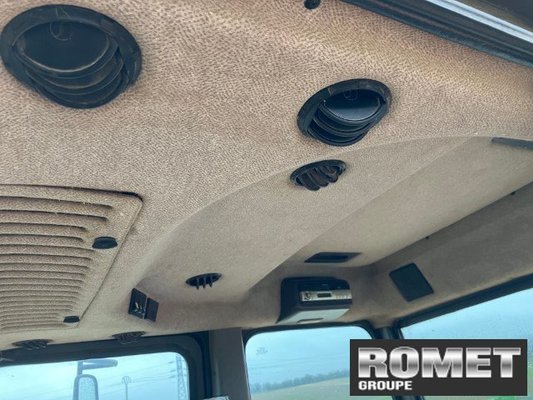 Tracteur agricole Renault TEMIS 610 Z