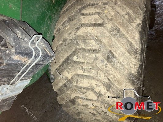 Presse à balles rondes John Deere JD960