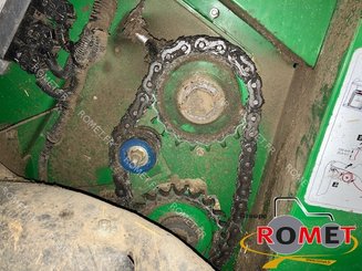Presse à balles rondes John Deere JD960 - 15