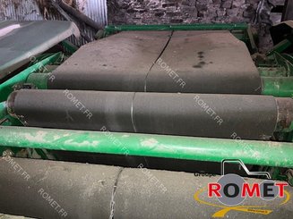 Presse à balles rondes John Deere JD960 - 18
