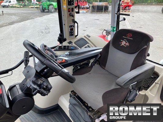 Tracteur agricole Massey Ferguson 6S-135 D6 EF DX