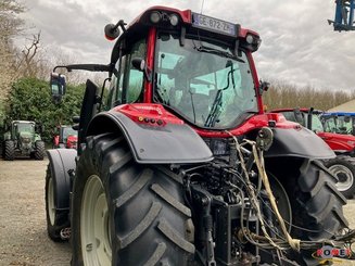 Tracteur agricole Valtra N135 - 3
