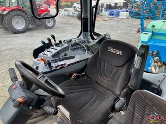 Tracteur agricole Valtra N135 - 4