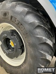 Pneu agricole Michelin 710/75R42 - 1
