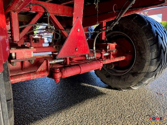 Autochargeuse Strautmann ZELON CFS 2901DO