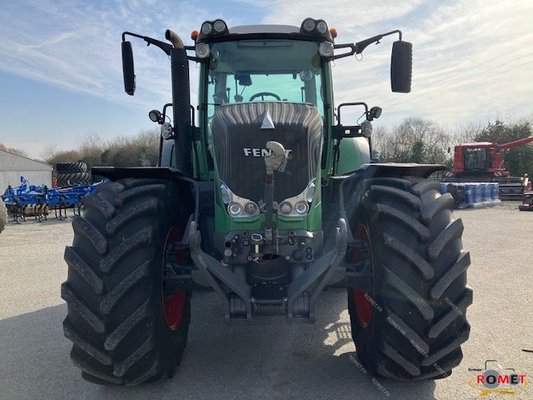 Tracteur agricole Fendt 828