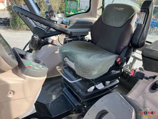 Tracteur agricole Fendt 828