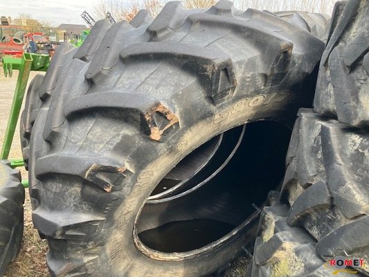 Roues Trelleborg 580/70R38TM700