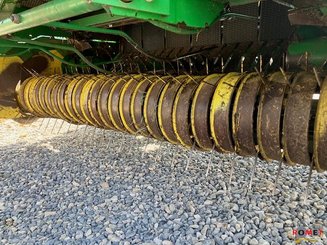 Presse à balles rondes John Deere 592HIFLOW - 3