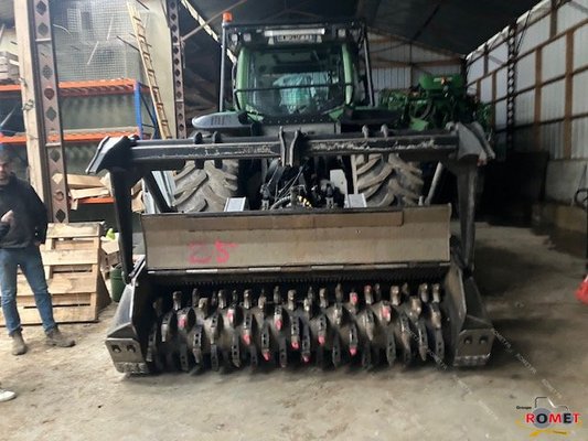 Broyeur à axe horizontal SAE UMHS 225A