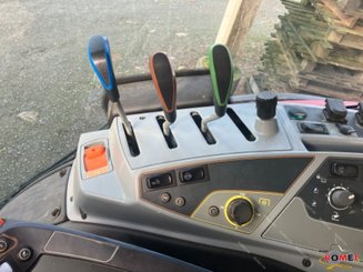 Tracteur agricole Valtra T174 - 6