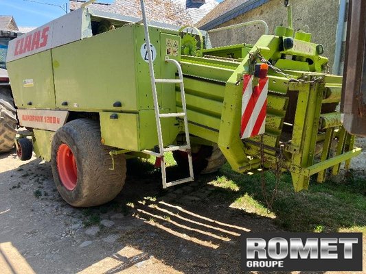 Presse à balles carrées Claas QUADRANT 1200