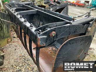 Godet multi-services Alö BMS230 - 1