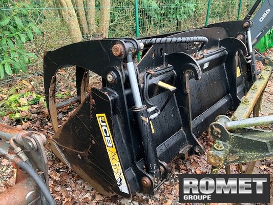 Godet multi-services - Non-renseigné