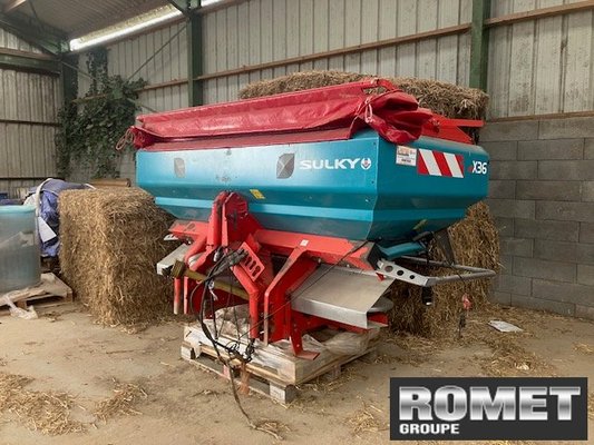 Distributeur d'engrais - X36