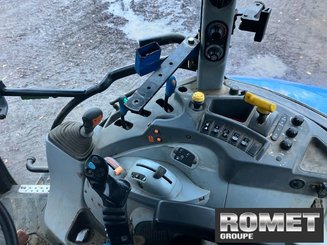 Tracteur agricole New Holland T5,95 - 15