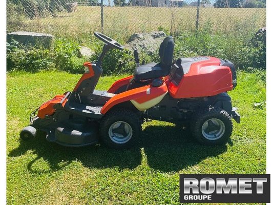 Tondeuse autoportée Husqvarna RIDER216T4WD