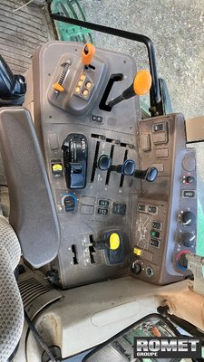 Tracteur agricole John Deere 6110M