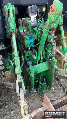 Tracteur agricole John Deere 6110M