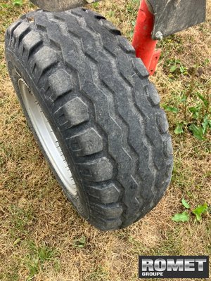 Andaineur Kuhn GA8121
